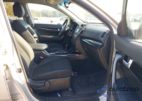 2014 Kia Sorento Lx from USA, damaged, VIN 5XYKTCA69EG530747